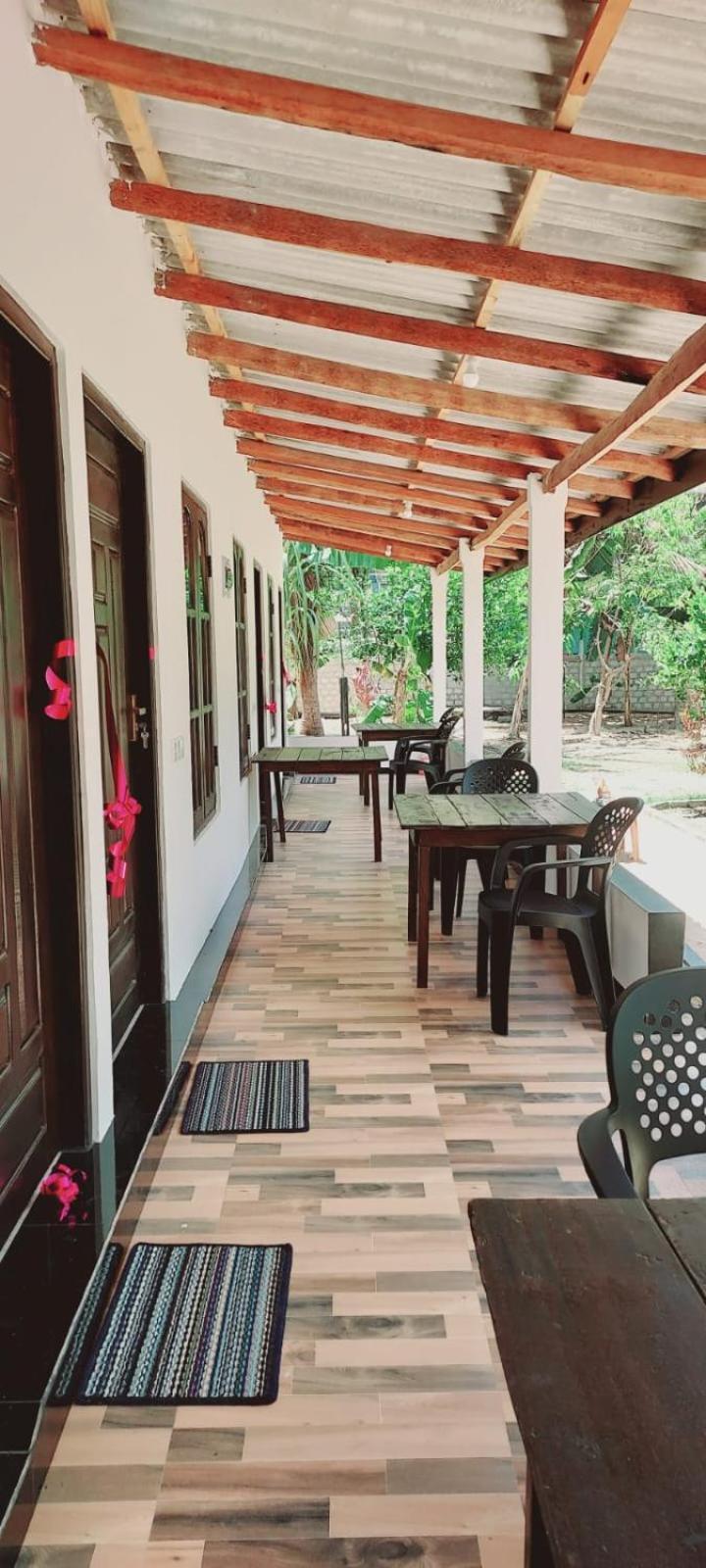 Nilaveli Beach Rooms Esterno foto